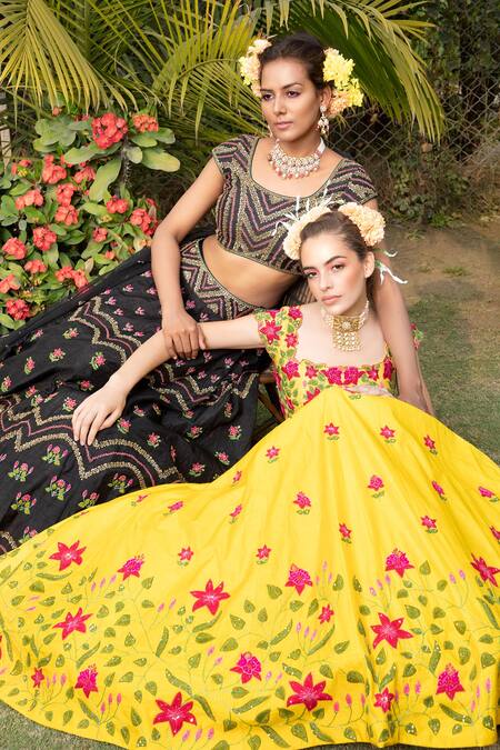 Keerthi Kadire Black Raw , Net, Dola Round Embroidered Lehenga Set Online at Aza Fashions Keerthi Kadire_Black Raw , Net, Dola Round Embroidered Lehenga Set _Online_at_Aza_Fashions