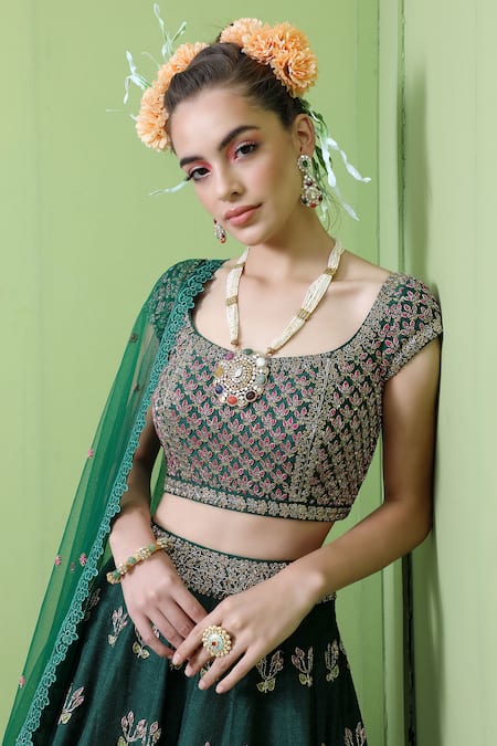 Keerthi Kadire_Green Raw , Net, Dola Round Embroidered Bridal Lehenga Set _at_Aza_Fashions