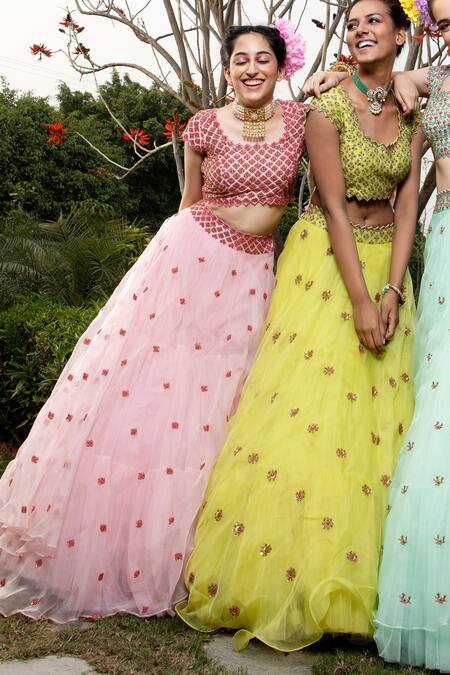 Keerthi Kadire_Peach Raw Silk, Organza Round Embroidered Bridal Lehenga Set _Online_at_Aza_Fashions