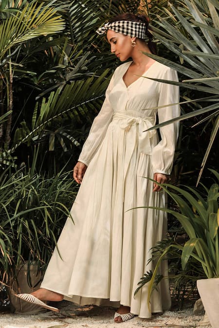Buy White Dresses for Women by MYSHKA Online | Ajio.com