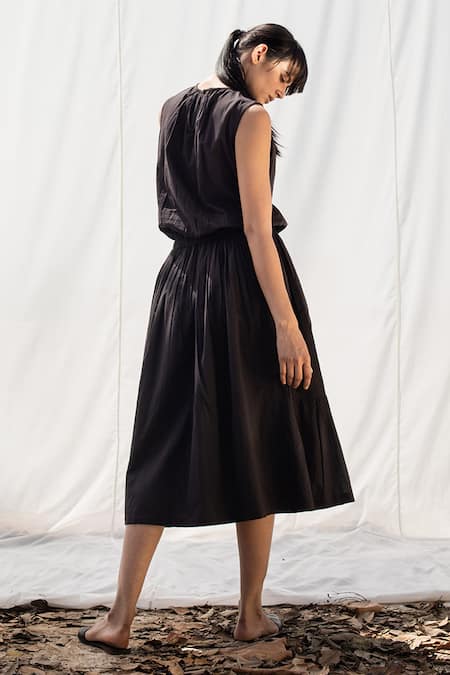 Shop Kharakapas Black Flared Midi Dress at Aza Fashions Shop_Kharakapas_Black Flared Midi Dress _at_Aza_Fashions