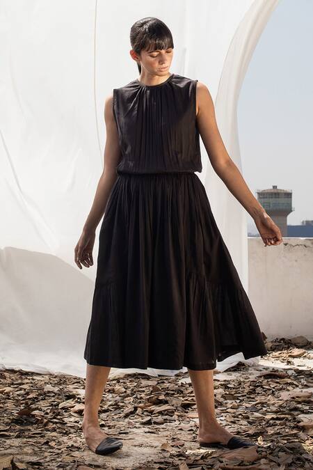 Buy Kharakapas Black Flared Midi Dress Online at Aza Fashions Buy_Kharakapas_Black Flared Midi Dress _Online_at_Aza_Fashions