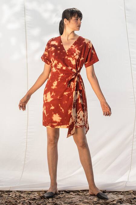 Kharakapas_Red Tie-dye Wrap Dress _Online_at_Aza_Fashions