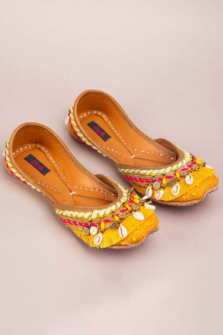 Kasually Klassy_Yellow Tassel Embellished Juttis_Online_at_Aza_Fashions