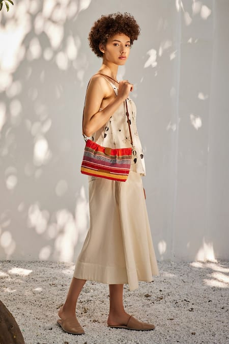 Kharakapas_Off White Cotton Sweet Mist Mulmul Flared Culottes _Online_at_Aza_Fashions