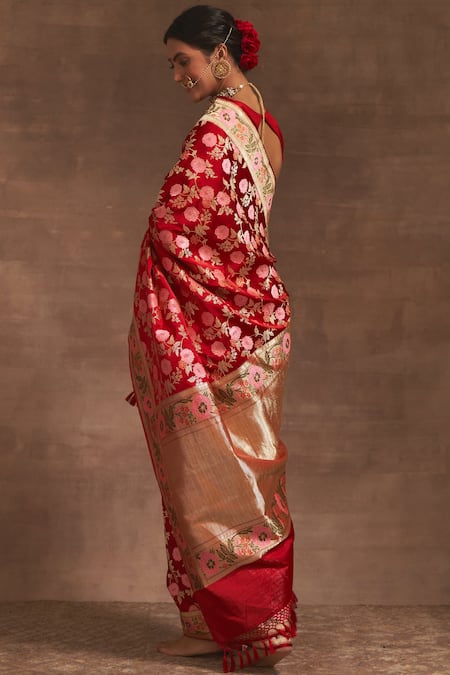 Kasturi Kundal Red Akash Kusum Floral Zari Jangla Saree Online at Aza Fashions Kasturi Kundal_Red Akash Kusum Floral Zari Jangla Saree _Online_at_Aza_Fashions