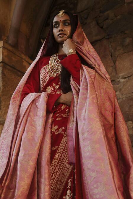 Shop_Kasturi Kundal_Red Base Fabric Pure Silk Banarasi Handloom Saree_Online_at_Aza_Fashions