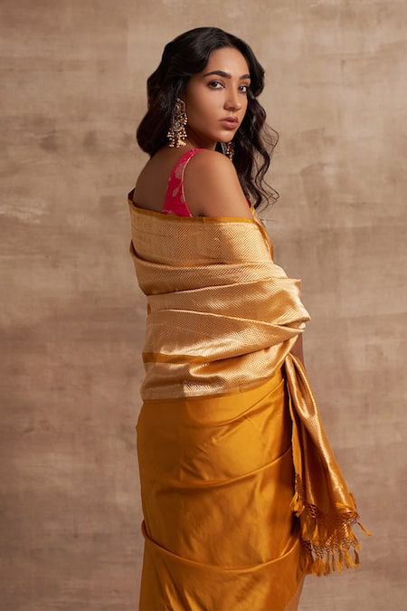 Shop_Kasturi Kundal_Yellow Base Fabric Pure Silk Banarasi Handloom Saree _at_Aza_Fashions