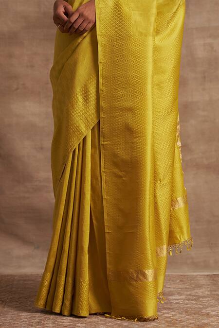 Buy_Kasturi Kundal_Yellow Base Fabric Pure Silk Banarasi Handloom Saree _Online_at_Aza_Fashions