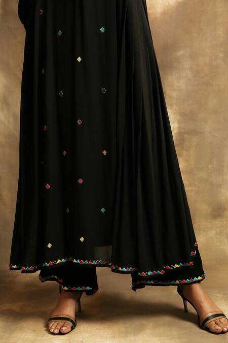 Buy Karishma Khanduja Bareilly Black Georgette V Neck Embroidered Anarkali And Pant Set Buy_Karishma Khanduja Bareilly_Black Georgette V Neck Embroidered Anarkali And Pant Set