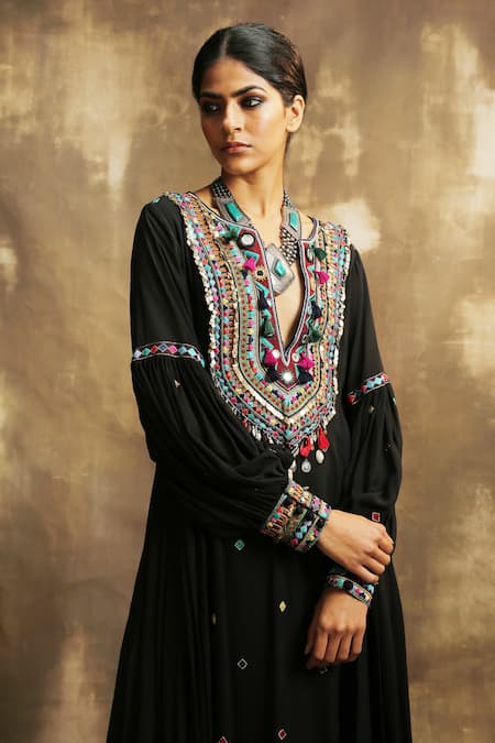 Karishma Khanduja Bareilly Black Georgette V Neck Embroidered Anarkali And Pant Set at Aza Fashions Karishma Khanduja Bareilly_Black Georgette V Neck Embroidered Anarkali And Pant Set _at_Aza_Fashions