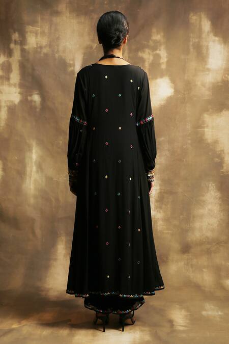 Shop Karishma Khanduja Bareilly Black Georgette V Neck Embroidered Anarkali And Pant Set at Aza Fashions Shop_Karishma Khanduja Bareilly_Black Georgette V Neck Embroidered Anarkali And Pant Set _at_Aza_Fashions