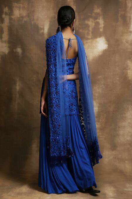 Karishma Khanduja Bareilly Blue Georgette Scoop Neck Embroidered Kurta Set at Aza Fashions Karishma Khanduja Bareilly_Blue Georgette Scoop Neck Embroidered Kurta Set _at_Aza_Fashions