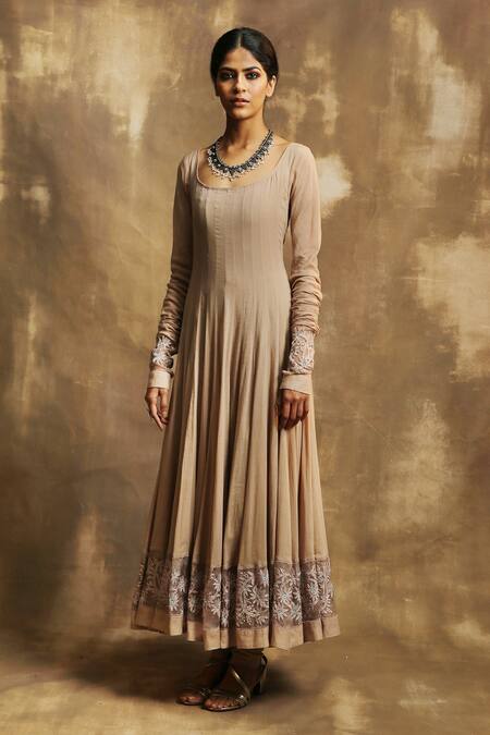 Karishma Khanduja Bareilly Beige Cotton Scoop Neck Embroidered Anarkali Set Online at Aza Fashions Karishma Khanduja Bareilly_Beige Cotton Scoop Neck Embroidered Anarkali Set _Online_at_Aza_Fashions