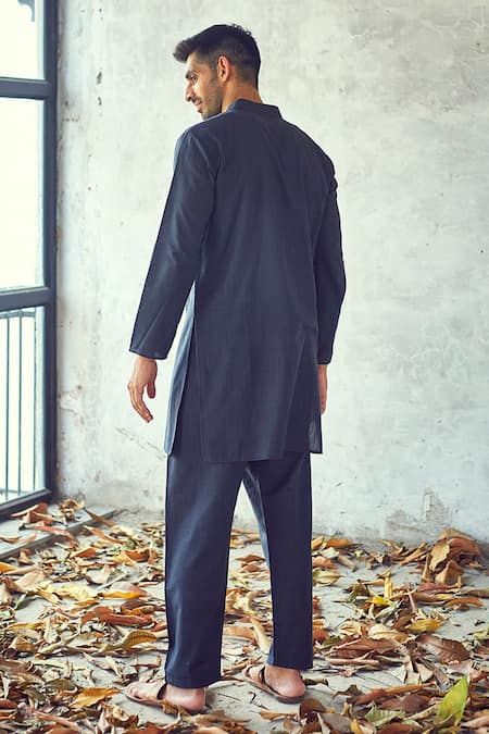 Kharakapas Dark Knight Handloom Cotton Kurta Set 