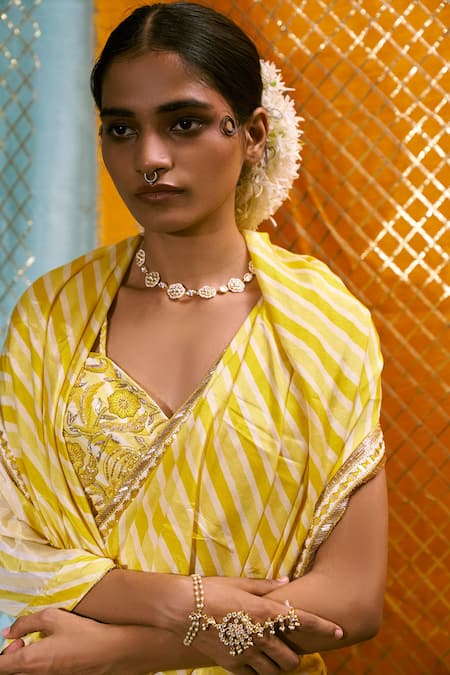 17:17 By Simmi Saboo_Yellow Muslin Silk Beads And Thread, Sequin, Leheriya Pattern Saree With Bustier_Online_at_Aza_Fashions