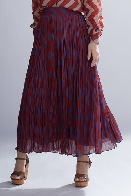 Koai Red Georgette Dabu Print Pleated Skirt Online at Aza Fashions Koai_Red Georgette Dabu Print Pleated Skirt _Online_at_Aza_Fashions