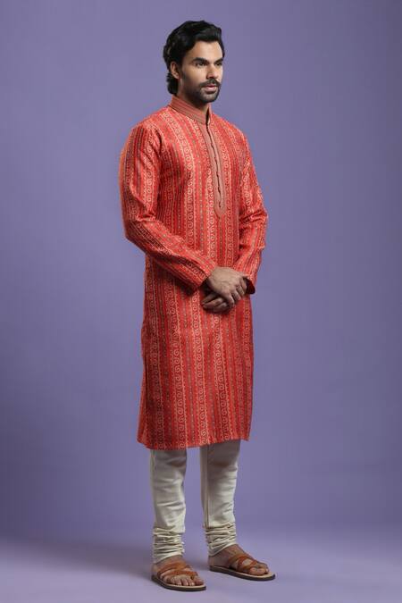 Kora By Nilesh Mitesh_Red Blend, Chanderi Bandhani Print Kurta Set_Online_at_Aza_Fashions