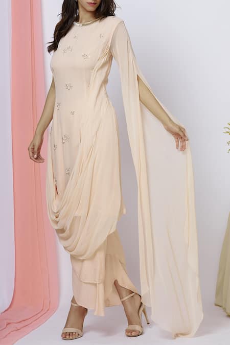 Buy_Ariyana By Aza_Peach Georgette, Modal, Taffeta, Mohair Beads Round Neck Embroidered Kurta Set _Online_at_Aza_Fashions