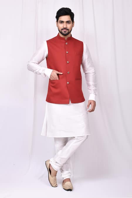 Samyukta Singhania Sleeveless Bundi & Kurta Set 