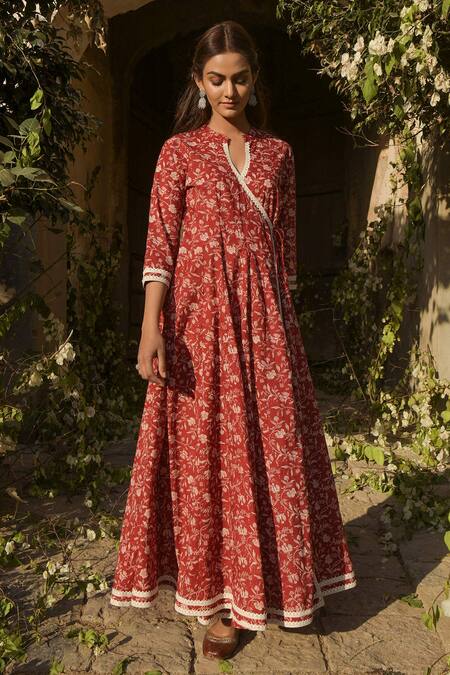 Karaj Jaipur_Maroon Cotton Embroidery Mandarin Collar Printed Anarkali With Dupatta_Online_at_Aza_Fashions