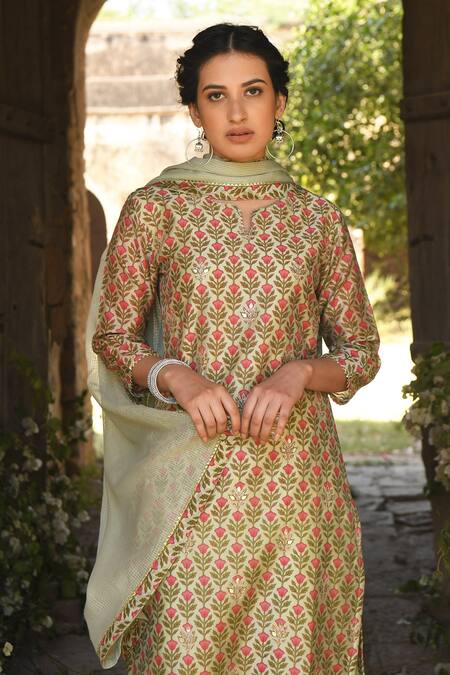 Shop_Karaj Jaipur_Green Kurta Chanderi Pant Cotton Dupatta Kota Doriya Printed Set_Online_at_Aza_Fashions