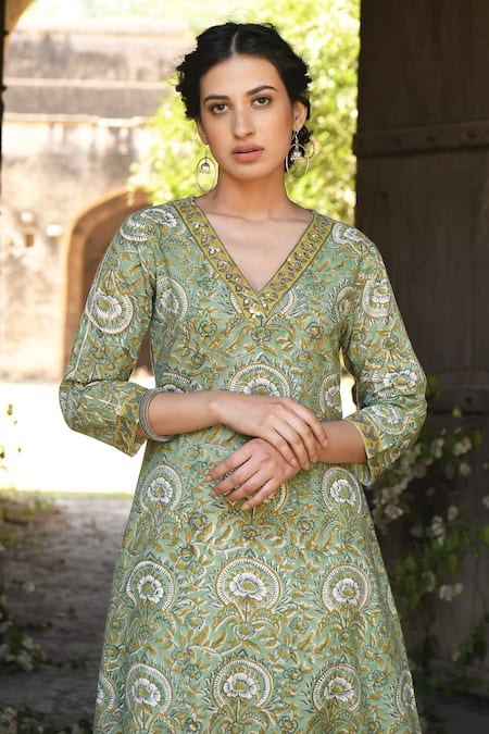 Buy_Karaj Jaipur_Green Kurta Chanderi Pant Cotton Dupatta Kota Doriya Printed Set_Online_at_Aza_Fashions