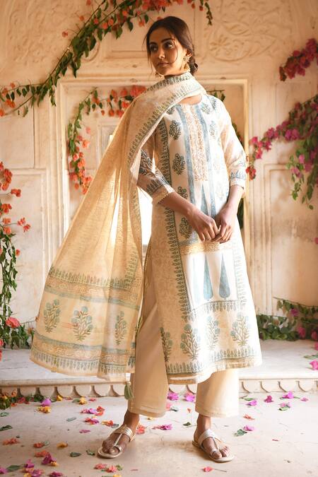 Karaj Jaipur_Blue Kurta And Dupatta Chanderi Pant Cotton Embroidery Round Printed Set_Online_at_Aza_Fashions