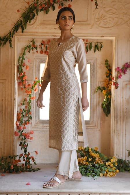 Karaj Jaipur_Beige Cotton, Chanderi Notched Kurta Set_Online_at_Aza_Fashions