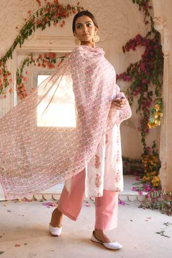 Karaj Jaipur_White Cotton Printed Kurta Set_Online_at_Aza_Fashions