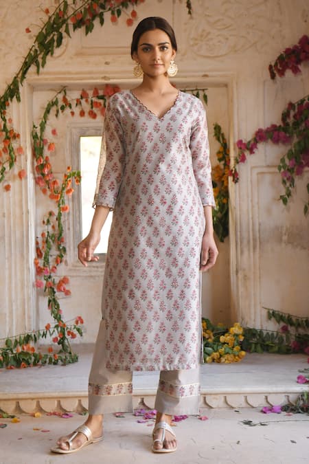 Buy_Karaj Jaipur_Grey Kurta And Dupatta Chanderi Pant Cotton Printed V Neck Set_Online_at_Aza_Fashions