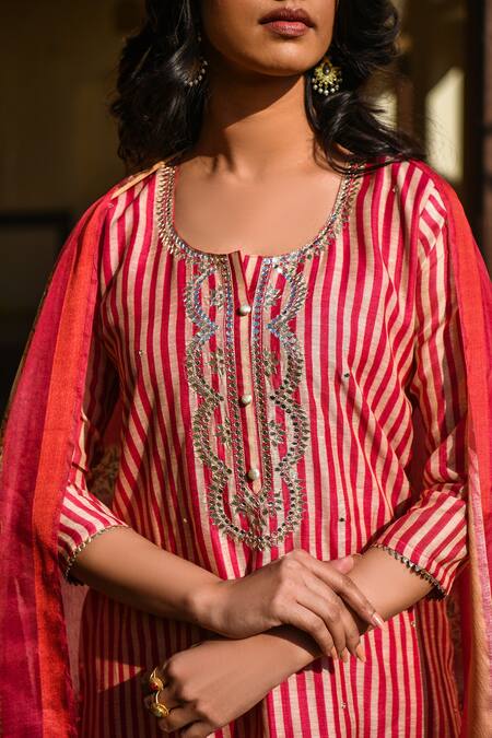 Shop_Karaj Jaipur_Pink Kurta Chanderi Printed Stripe Round Set_Online_at_Aza_Fashions
