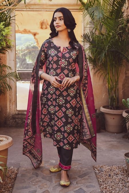 KARAJ JAIPUR Grey Kurta Chanderi Printed Floral Notched Set 