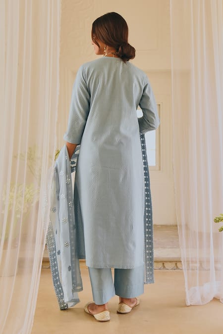 Karaj Jaipur Kurta Set With Embroidered Dupatta 