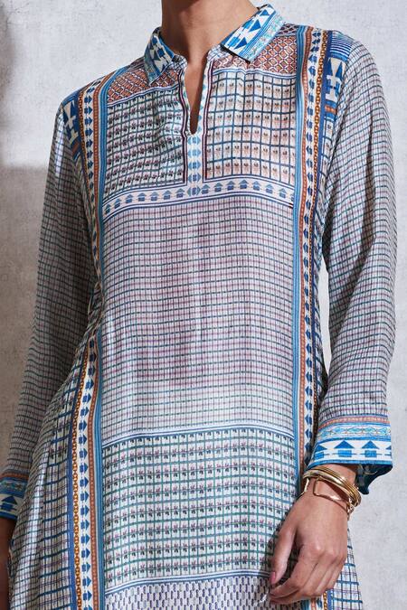 Ritu Kumar_White Viscose Silk Spread Collar Printed Kurta_at_Aza_Fashions