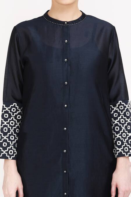 Arcvsh By Pallavi Singh_Blue 100% Organza, Lining Cotton, Sleeve Embroidered Kurta Set _at_Aza_Fashions