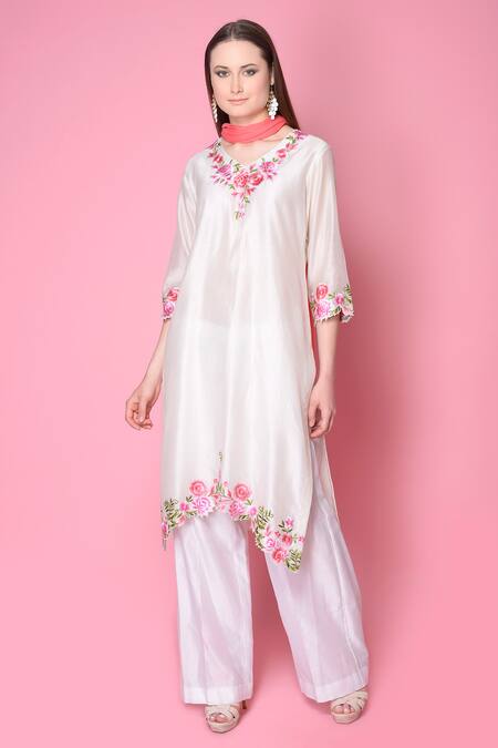 Surabhi Arya_White Kurta And Pant Silk Chanderi Dupatta Chiffon Set _Online_at_Aza_Fashions