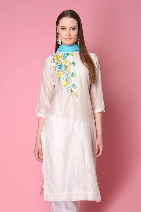Buy_Surabhi Arya_White Kurta And Pant Silk Chanderi Dupatta Chiffon Set _Online_at_Aza_Fashions