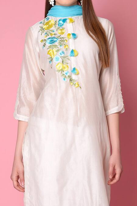 Shop_Surabhi Arya_White Kurta And Pant Silk Chanderi Dupatta Chiffon Set _Online_at_Aza_Fashions