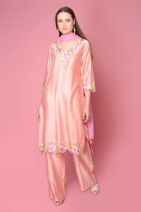 Surabhi Arya_Peach Kurta And Pant Silk Chanderi Dupatta Chiffon Set _Online_at_Aza_Fashions
