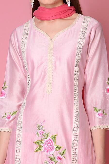 Shop Surabhi Arya Pink Kurta And Pant Silk Chanderi Dupatta Chiffon Set Online at Aza Fashions Shop_Surabhi Arya_Pink Kurta And Pant Silk Chanderi Dupatta Chiffon Set _Online_at_Aza_Fashions