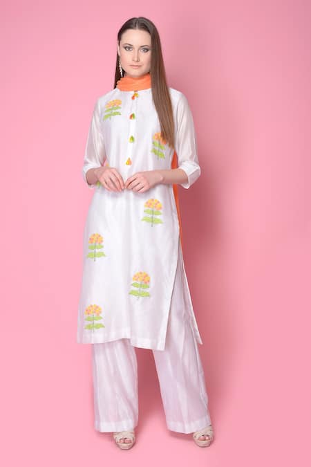 Buy_Surabhi Arya_White Kurta And Pant Silk Chanderi Dupatta Chiffon Set _Online_at_Aza_Fashions