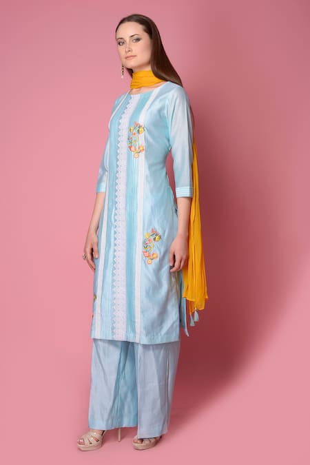 Surabhi Arya Silk Chanderi Pintuck Kurta Set 