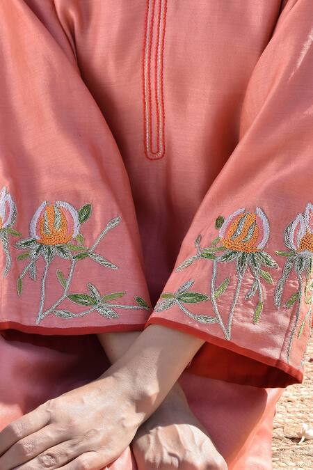 Kanika Sharma_Pink Cotton, Chanderi Kurta Set _at_Aza_Fashions