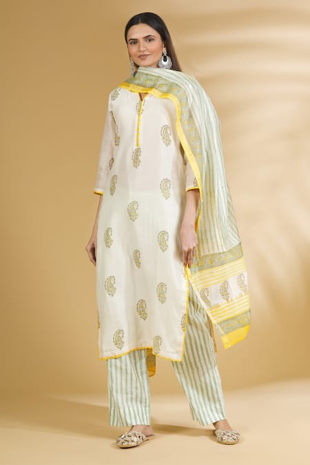 Samyukta Singhania Chanderi Silk Kurta Set 