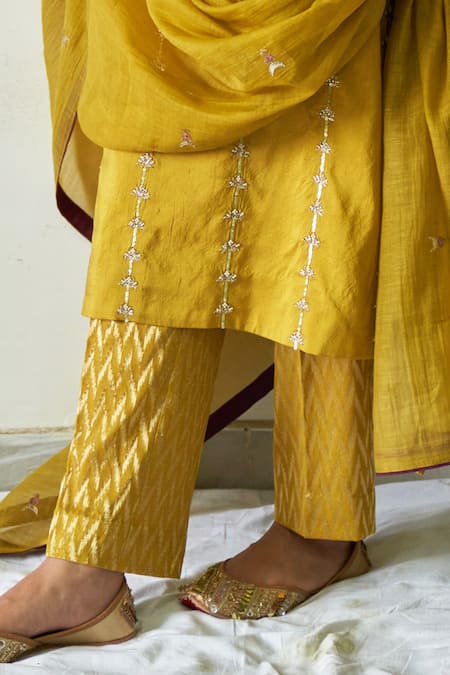 Kanika Sharma_Yellow Kurta Summer  Dupatta Chanderi Round Embroidered Set _at_Aza_Fashions
