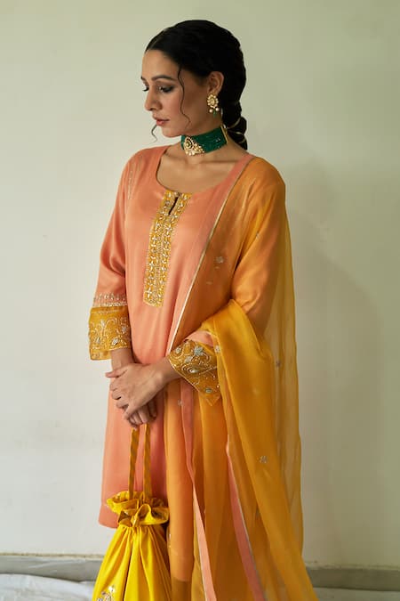 Buy_Kanika Sharma_Peach , Satin, Organza Embroidery, Diamonds Kurta Set_Online_at_Aza_Fashions