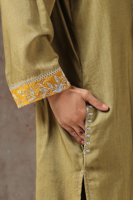 Kanika Sharma_Green Satin, Silk, Tussar Embroidered Kurta Set _at_Aza_Fashions