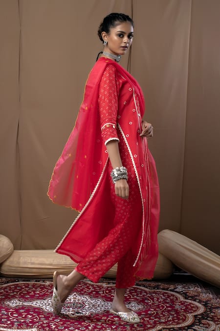 Shop_Label Kinjal Modi_Peach Cotton Silk Bandhani Round Print Kurta Pant Set _at_Aza_Fashions