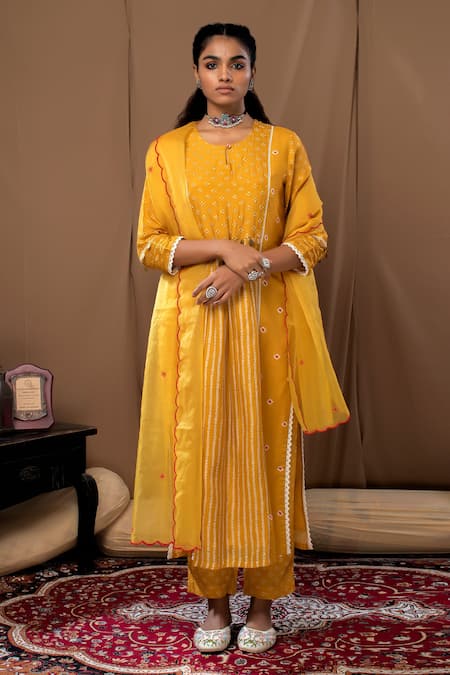 Label Kinjal Modi Yellow Cotton Silk Bandhani Round Kurta Set 